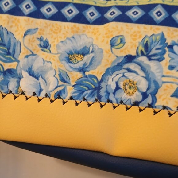New Blue Yellow Roses Floral Satchel Purse Handbag Vibrant Country Chic Vinyl - Picture 6 of 10